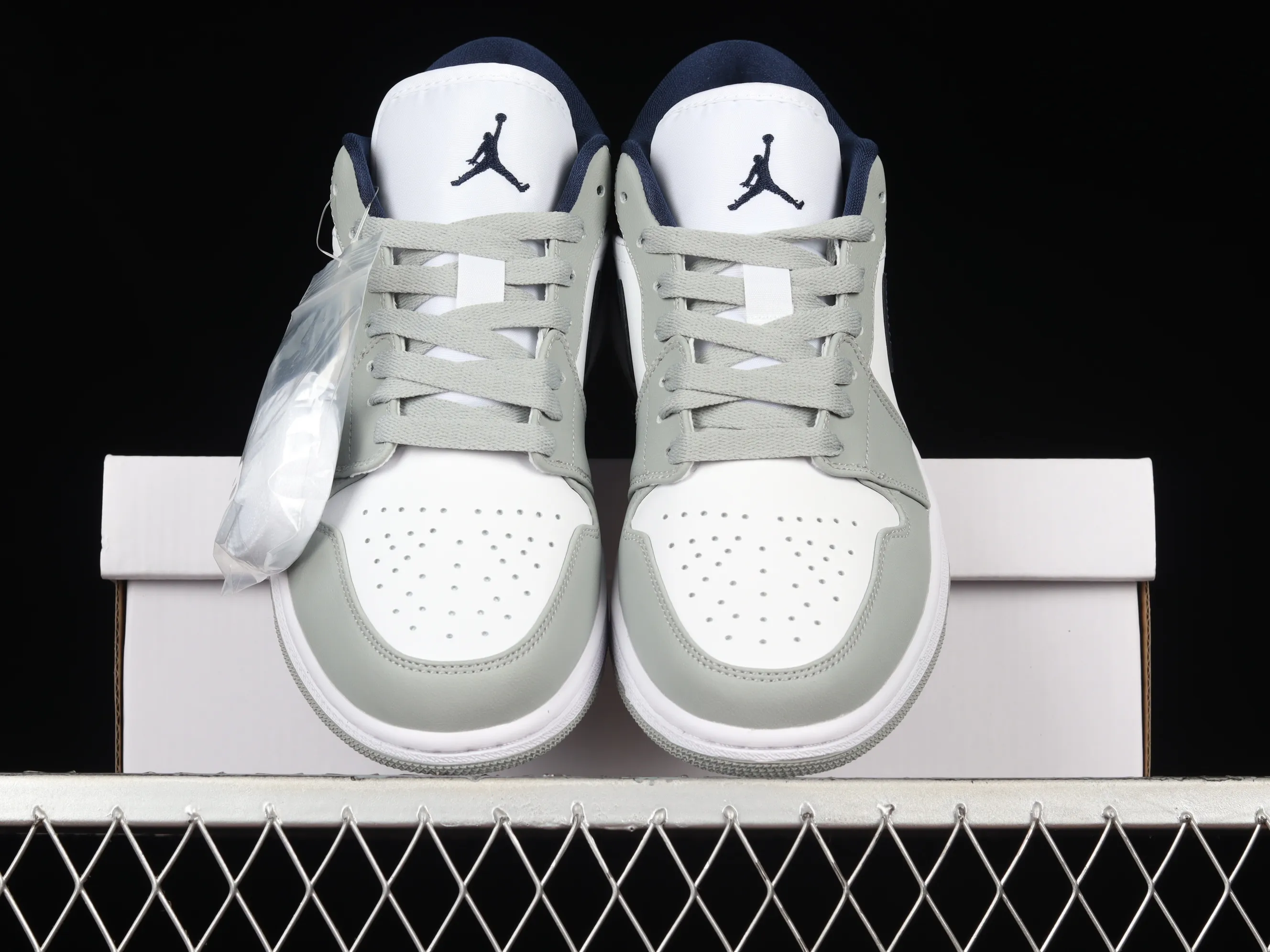 All categories Air Jordan Jordan series basketball shoes Air Jordan 1 Low Air Jordan 1 Low AJ1 Joe 1 cement blue DC0774-042